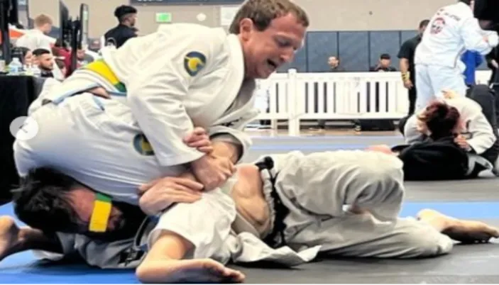 Aksi Bos Facebook Mark Zuckerberg Banting Lawan, Menang Medali Emas di Turnamen Brazilian Jiu-Jitsu