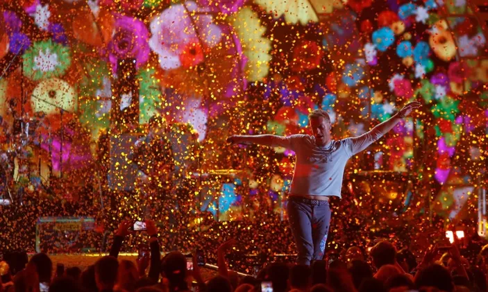 Viral Pria Jadikan Tiket Konser Coldplay sebagai Mahar Pernikahan