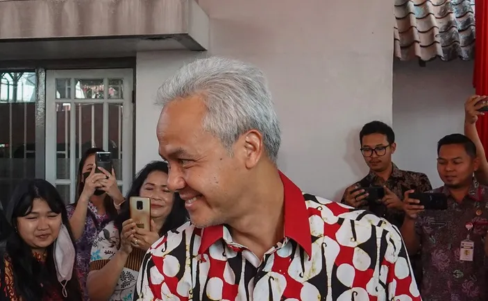 Ganjar Pranowo Dikritik Usai Netizen Sampaikan Adanya Pemolesan Jalan Setelah Berabad-abad