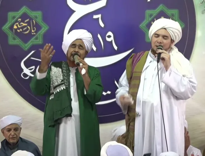 Bersama Habib Umar Bin Hafidz, Haul Ke 453 Syekh Abu Bakar Bin Salim ...