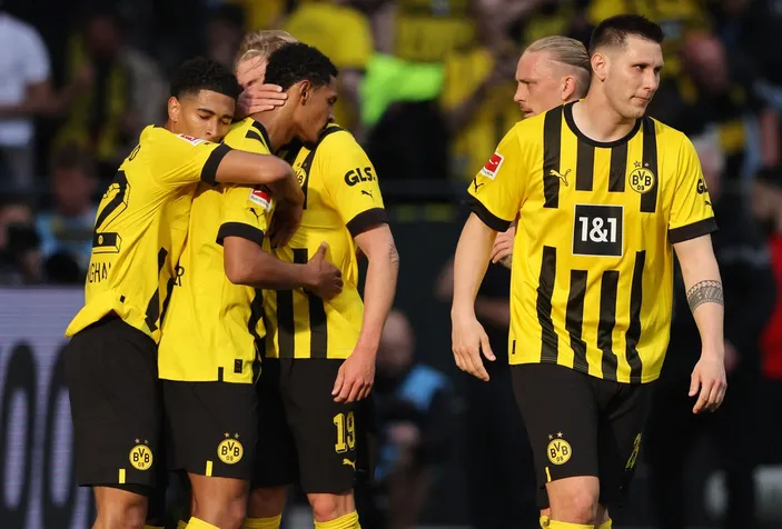 Prediksi Skor PSG vs Borussia Dortmund di Liga Champions 2023-2024: Preview Pertandingan dan Statistik Dua Tim