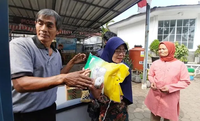 Pemkot Bandung Gelar Operasi Pasar Beras Dan Pasar Murah 2024 Di 30 ...