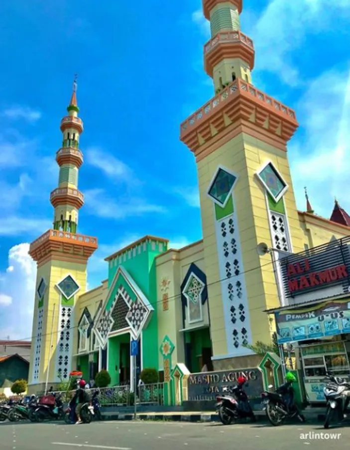 Jadwal Sholat Lima Waktu Kota Tegal dan Sekitarnya pada Rabu 1 Mei 2024 ...