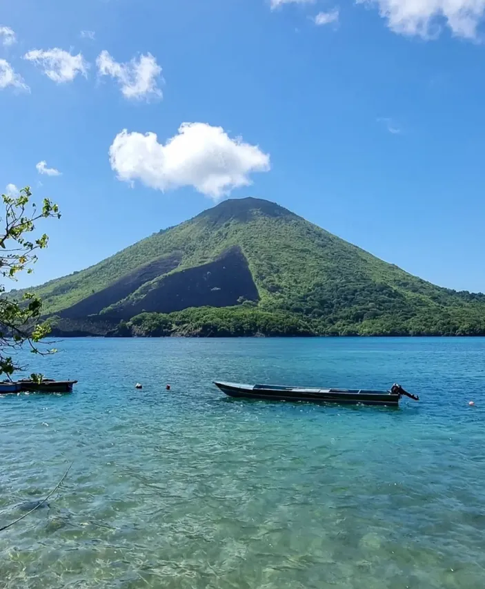 10 Wisata Terbaik di Banda Neira, Punya Keindahan Bawah Laut yang ...