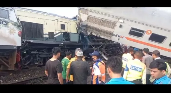 Kecelakaan Kereta Di Cicalengka Bandung, PT KAI Dan KNKT Turunkan Tim ...