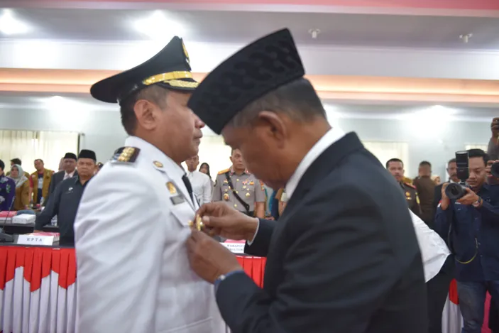 Lantik Pj Bupati Donggala Berikut Penyampaian Gubernur Rusdy Mastura