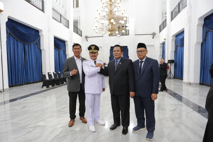 Barnas Ajidin Resmi Mengemban Amanah Sebagai Pj Bupati Garut - Kabar ...