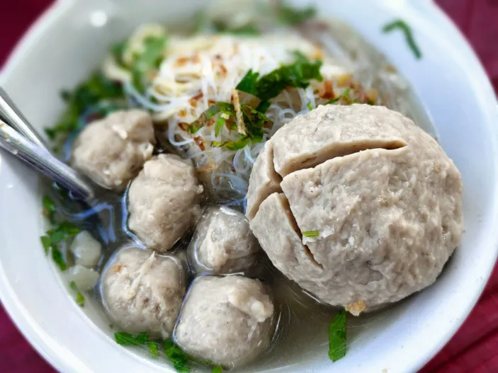 Warung Bakso Paling Hits di Pangkalpinang dengan Rasa Lezat dan Harga Terjangkau