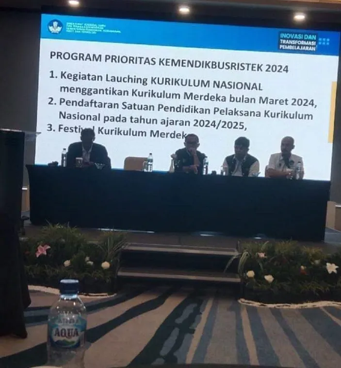 Kurikulum Nasional Gantikan Kurikulum Merdeka Maret 2024, Ini Kata ...