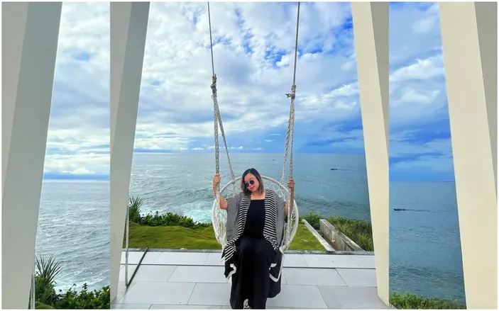 Syahdunya Menikmati Keindahan Laut Dari Ketinggian Di HeHa Ocean View ...