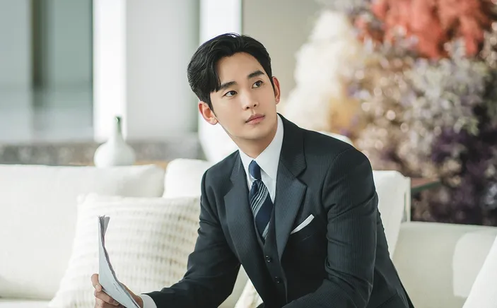 Daftar Drama Kim Soo Hyun, Pemeran Baek Hyun Woo di drakor Queen of ...