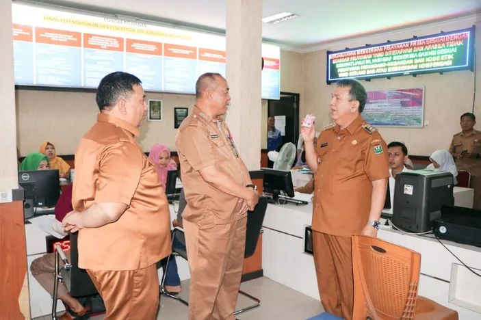 Pj Bupati Muara Enim Sidak Pegawai Usai Libur Lebaran Pastikan