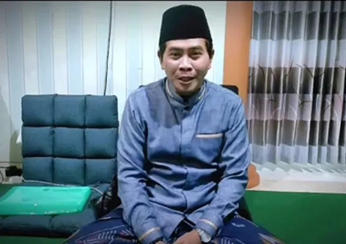 Profil KH Anwar Zahid, Seorang Pendakwah Kondang Asal Bojonegoro Dengan ...