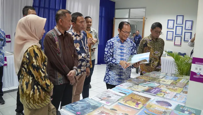 Kemendikbudristek Luncurkan Kembali Buku Bacaan Bermutu Ke Satuan ...