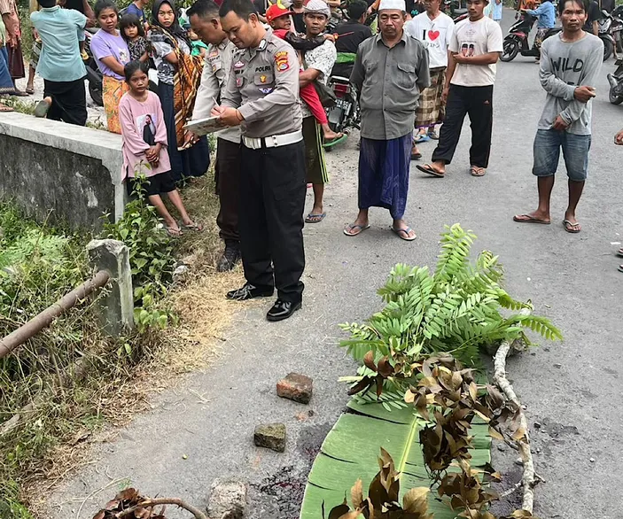 Tragis! Kecelakaan Truk Vs Motor Di Lombok Tengah Renggut Dua Nyawa ...