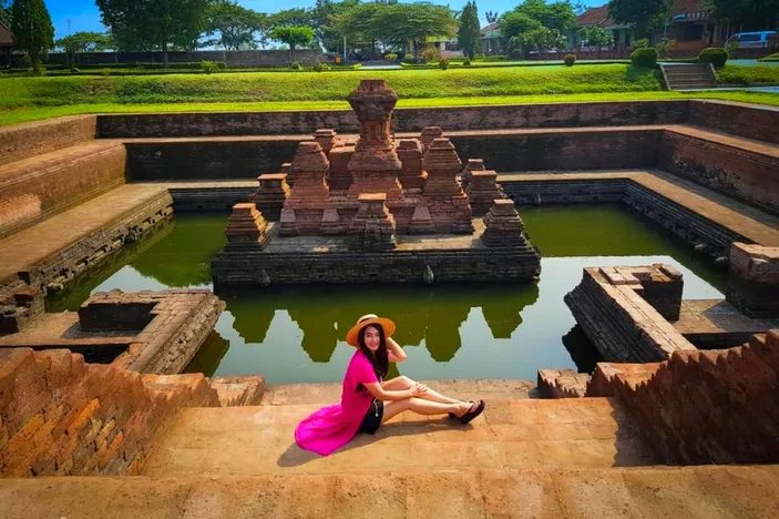 Candi Tikus, Wisata Bersejarah di Mojokerto, Menawarkan Keindahan ...