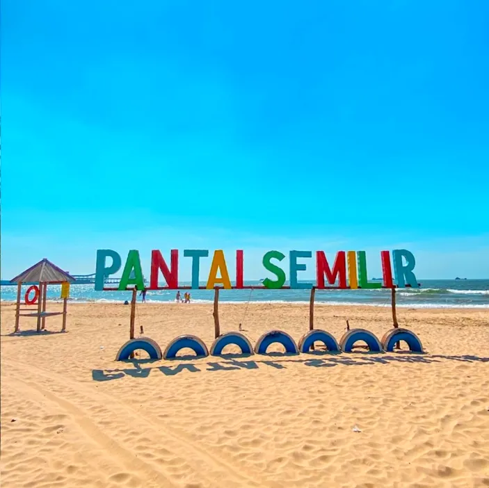 Wisata Pantai Semilir di Tuban: Pesona Keindahan di Pantai Utara Jawa ...