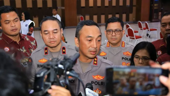 Kapolri Rotasi 745 Anggota Polri Dalam Mutasi Besar-besaran - Harian Lingga