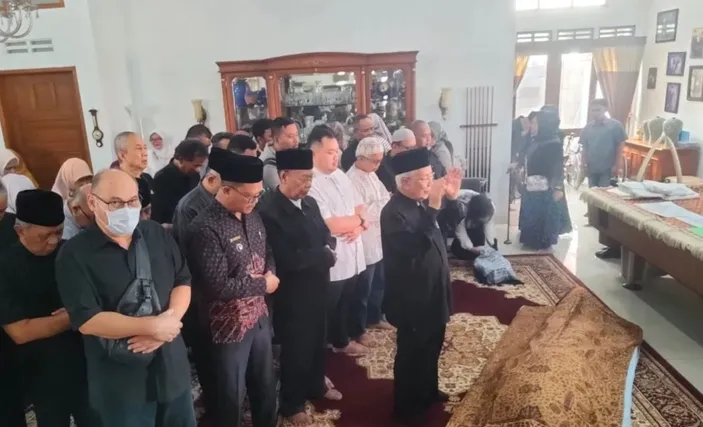 Eks Gubernur Jabar Nana Nuriana Berpulang, Keluarga Ungkap Sosoknya ...