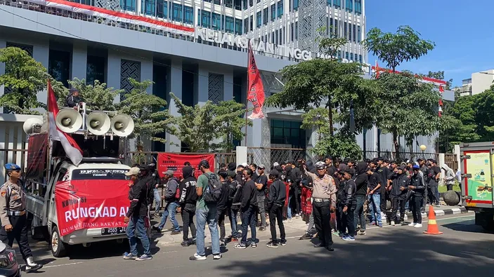 Kasus Korupsi Pasar Cigasong, Kejati Jabar Didesak Menahan Eks Pj ...