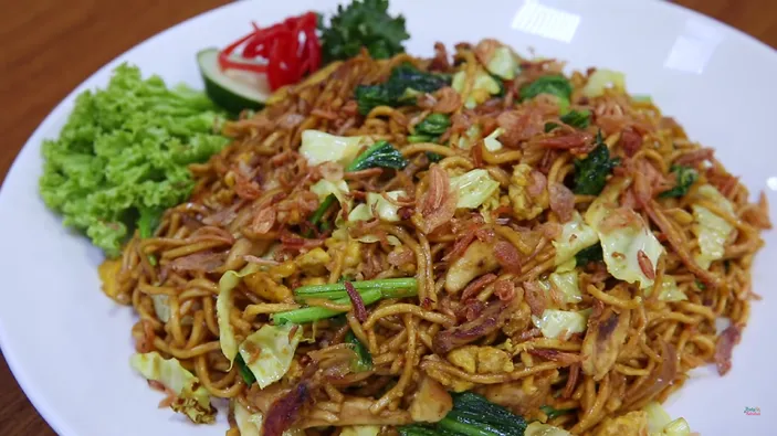 Bisa Buat Ide Jualan, Begini Resep Mie Goreng Basah Ala Chef Rudy ...