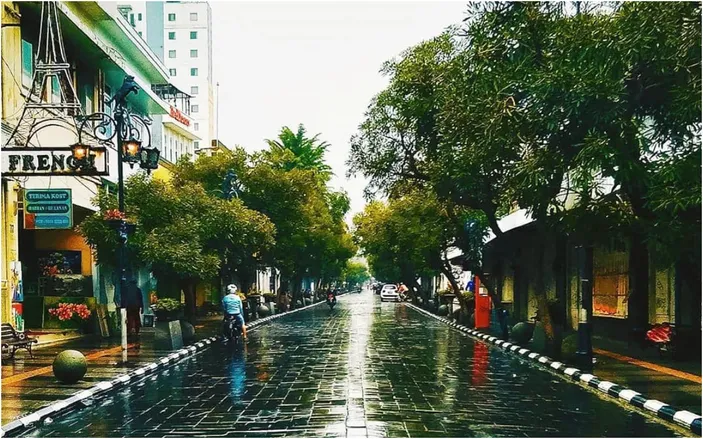 Bernostalgia dan Menikmati Keindahan Jalan Braga Bandung di Sore Hari ...