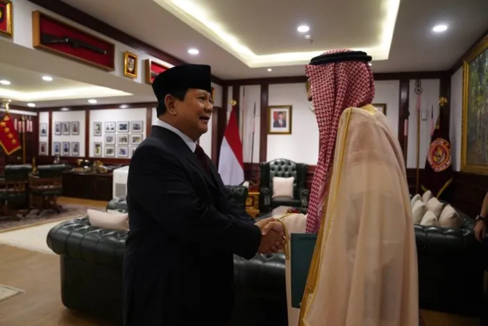 Menhan Prabowo Menerima Kunjungan Dubes Arab Saudi, Bahas Penguatan ...