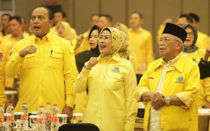 Airlangga Mundur Dari Ketum Golkar, Tatu: Deklarasi Belum Ada Jadwal ...