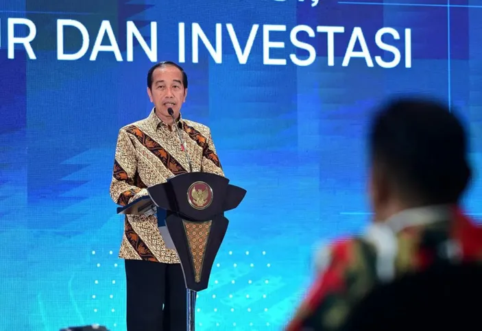 Jokowi Bebaskan TKA Kerja Di IKN Dengan Syarat Tertentu - PRFM News