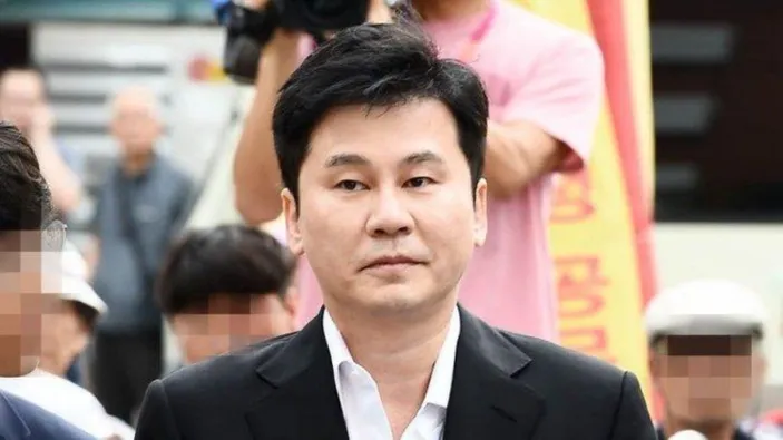 Diduga Selundupkan Jam Tangan Mewah, Eks CEO YG Entertainment ...