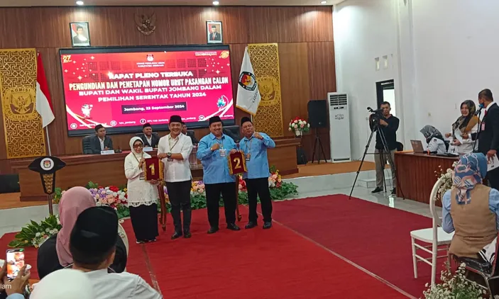 Malam Ini, Debat Perdana Pilbup Jombang 2024, Dua Paslon Siap Adu ...