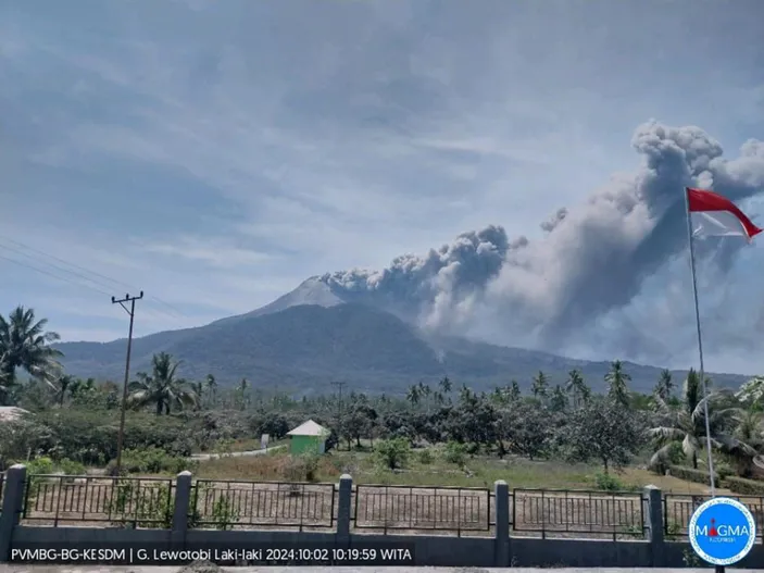 Gunung Lewotobi Laki Laki Meletus: Ribuan Jiwa Terancam, Evakuasi ...