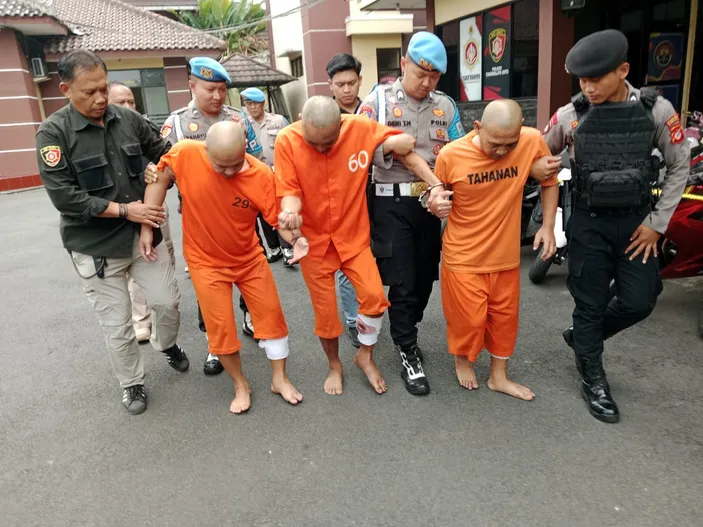 Tiga Pelaku Ganjal Atm Di Kota Tasikmalaya Diciduk Polisi Tiga Lainnya