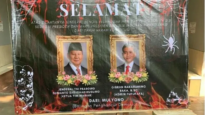 Karangan bunga dari BEM FISIP UNAIR. 