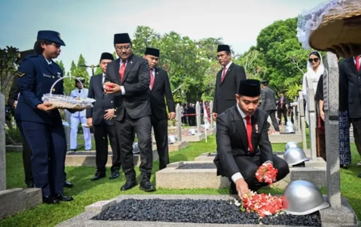 Wapres Gibran Rakabuming Pimpin Upacara Peringatan Hari Pahlawan 2024 ...