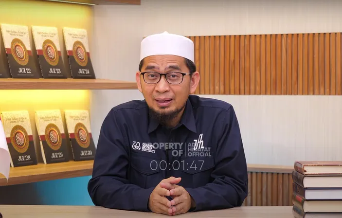 Ustaz Adi Hidayat.