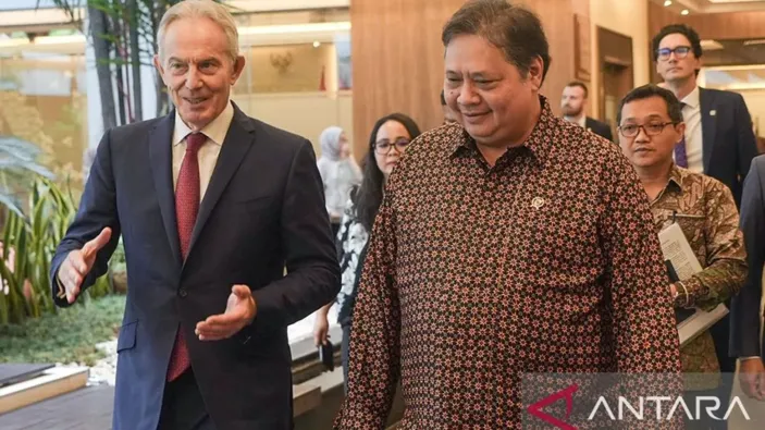 Apa Alasan Prabowo Tunjuk Tony Blair Sebagai Dewan Pengawas Danantara