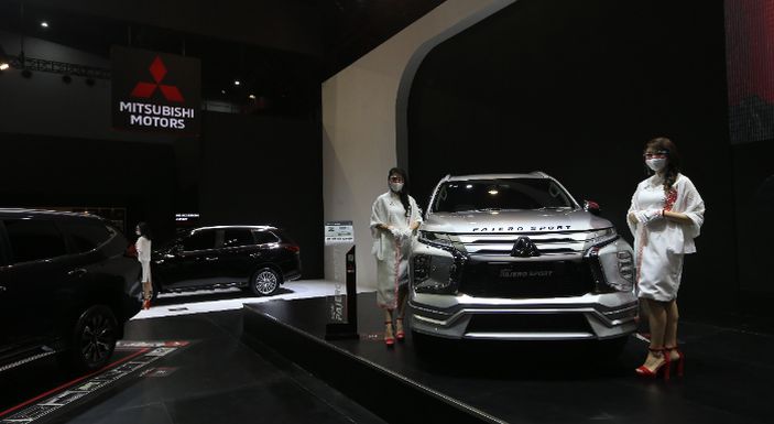Booth dari Mitsubishi Indonesia di ajang IIMS 2021 Jiexpo Kemayoran Jakarta
