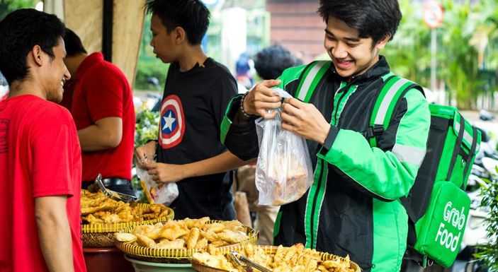 Lembaga penelitian Katadata Insight Center (KIC) mengeksplorasi preferensi generasi Z dalam layanan digital yang mencakup belanja online, layanan pesan-antar makanan (food delivery), dan layanan pengantaran sembako (online grocery) dalam survei yang dilakukan di Jabodetabek dan tujuh kota besar lainnya.