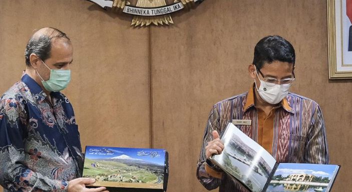 Menparekraf Sandiaga Uno bertemu Duta Besar Iran Mohammad Khosh Heikal Azad di Jakarta