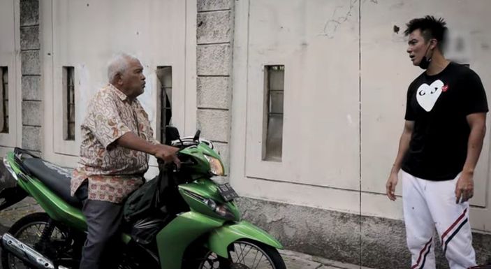 Tetangga membongkar sifat asli dari Kakek Suhud yang mereka anggap berbeda dengan pengakuannya di media setelah kasusnya dengan Baim Wong.
