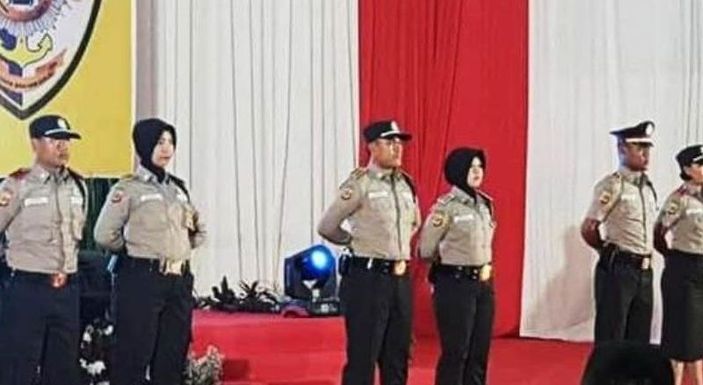 Sempat berubah warna seperti Polisi, warna seragam harian Satpam direncanakan akan kembali diubah.