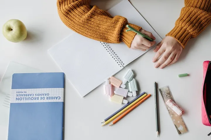 Soal pkn kelas 9 semester 2 dan kunci jawaban