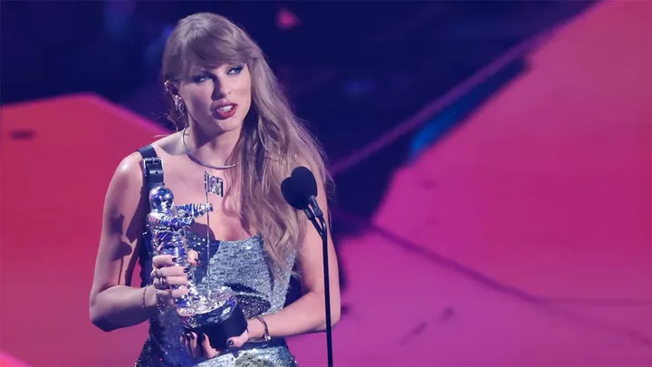 Taylor Swift Peroleh Kembali Hak Master Rekaman