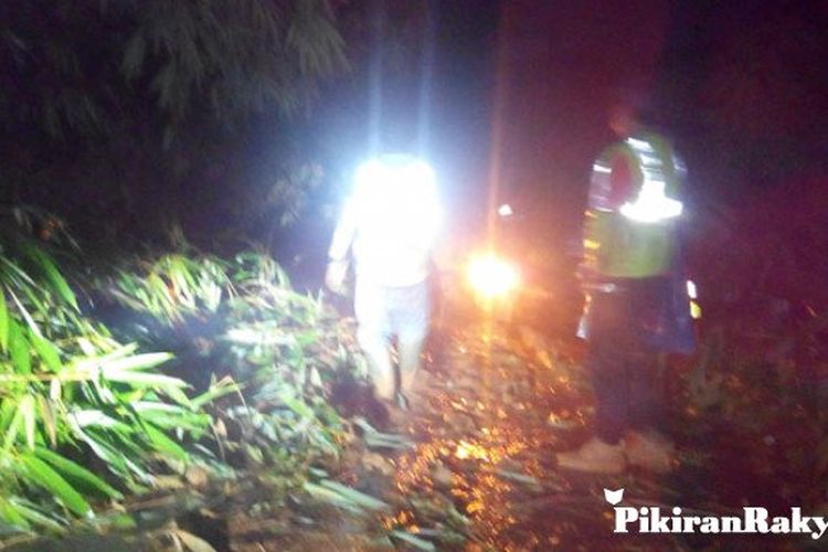 Longsor Di Empat Titik Jalan Utama Kuningan Cikijing