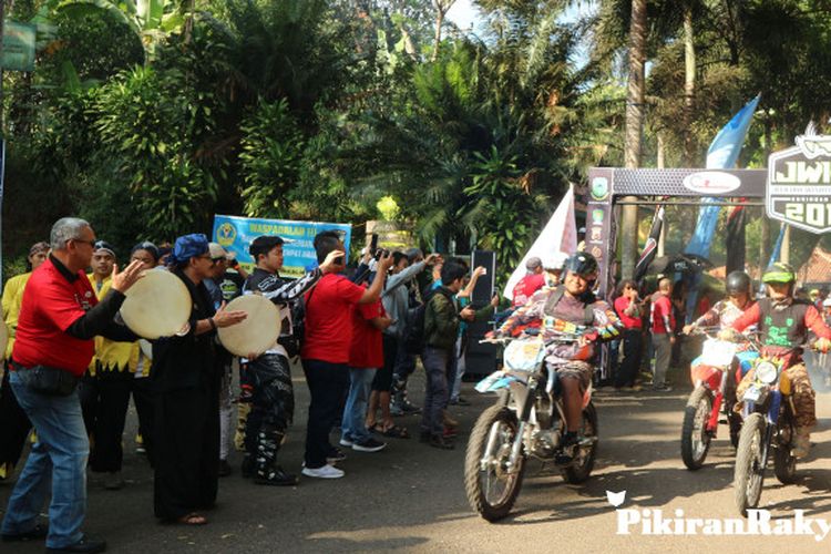 Ribuan Offroader Uji Nyali Dalam Jelajah Wisata Kuningan