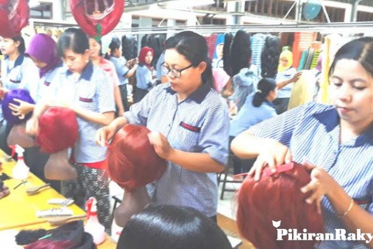 Industri Wig Dan Bulu Mata Palsu Di Purbalingga Terancam Produk Tiongkok Pikiran Rakyat Com