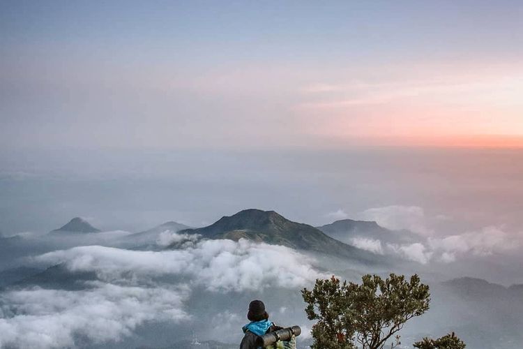 Bikin Merinding, Ini Kisah Mistis 5 Gunung Paling Angker Di Indonesia ...