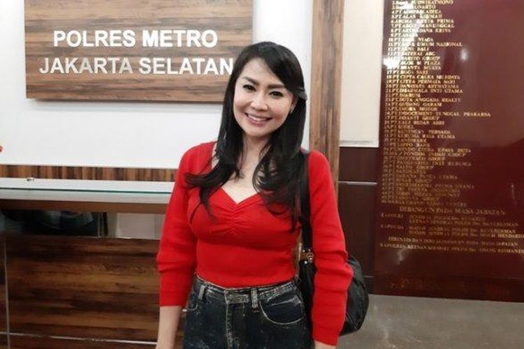  Beli  Sepeda  Brompton  Tessa Kaunang Tertipu Puluhan Juta 