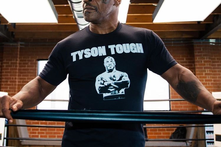 Ini Arti  Tato  Motif Tribal di Wajah Mike Tyson yang Pernah 